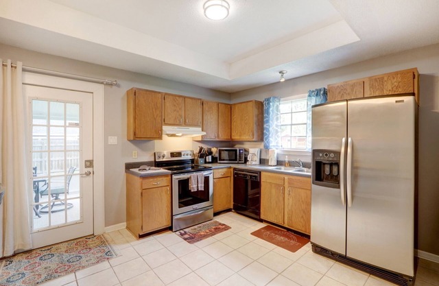 ⭐️Pooler Travelers Retreat III - Entire House🏠