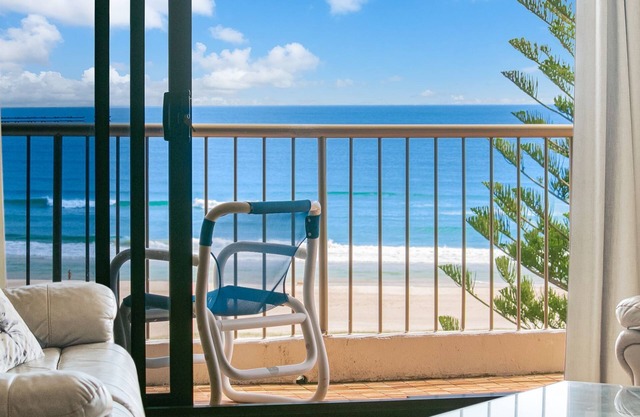 Porta Pacifique 23 - Beachfront Bilinga - Min. 3 Night Stays