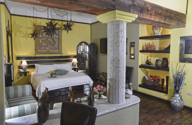 Posada de las Flores Junior Suite 540, Luxury and Confort on the Malecon