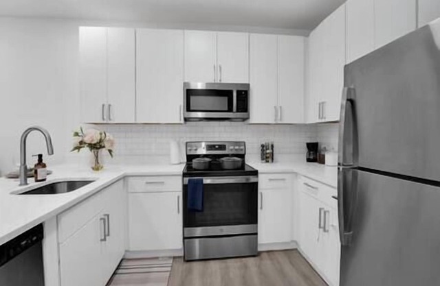 Posh Living cozy condo