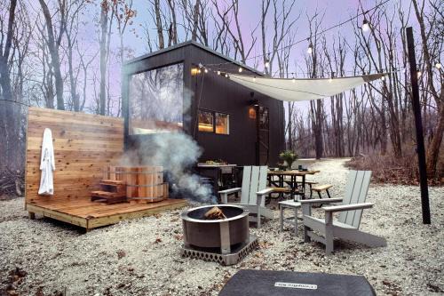 Postcard Cabins Starved Rock
