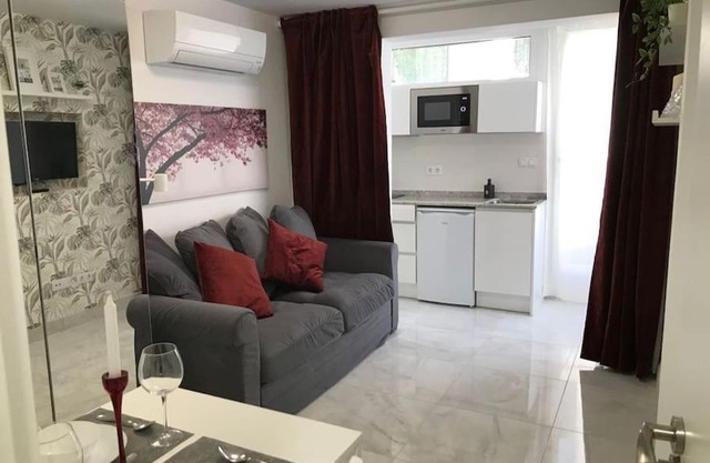 Precioso Apartamento nuevo con Jardín privado