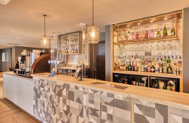 Premier Inn Bournemouth West Cliff