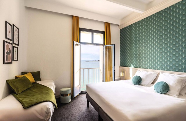 Premium Room 2 Adults + 1 Child Balcony View