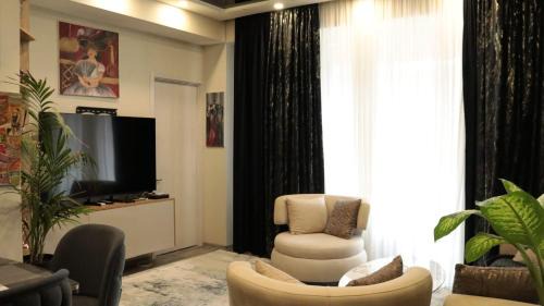 Prestigious apartment in Vake, Kipshidze Street with 2 bed rooms and huge balcony