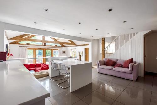 Prestwick Oak - 2 Kingsize Ensuite - Openplan Contemporary - Rural - Garden