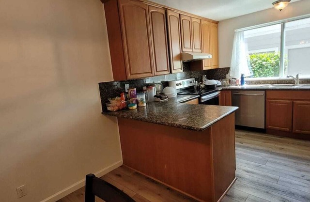 Prime location - Family sized house with dual balcony