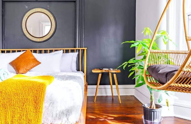 PRIME Location – Free Parking – CLEAN - Top Rated