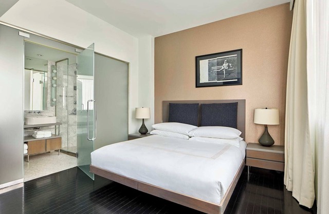 Prime Location! Relaxing unit, Close to Highline NYC & Strawberry Fields!