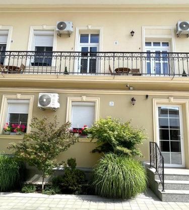 Princo Apartments