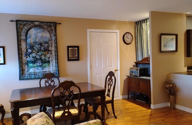 Private 1 Bdrm - 1 Bath Garden Level Oceanside Apartment