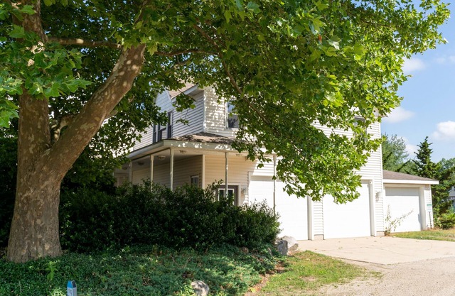 Private And Secluded Rental On the Kalamazoo River - Saugatuck-Douglas-Fennville