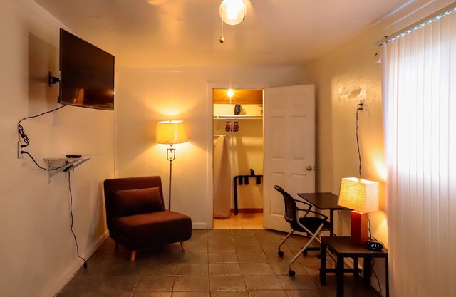 Private Apartment in Woodlawn San Antonio Area