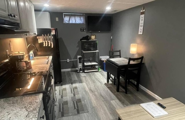 Private Basement Apt With Kitchen, all Inclusive. Near WPAFB & WSU!