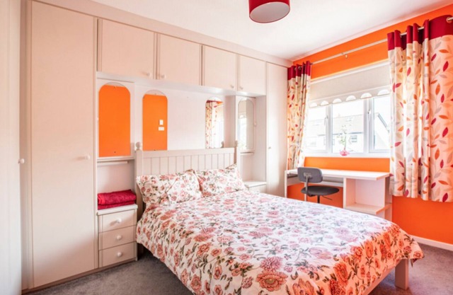 Private double room in Kilnamanagh Dublin 24