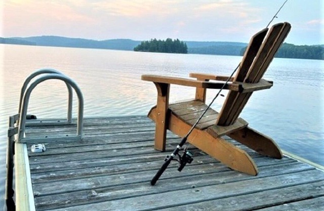 Private Getaway cabin on Baptiste Lake