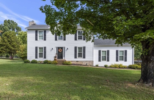 Private Getaway w/Big Backyard & Game Room