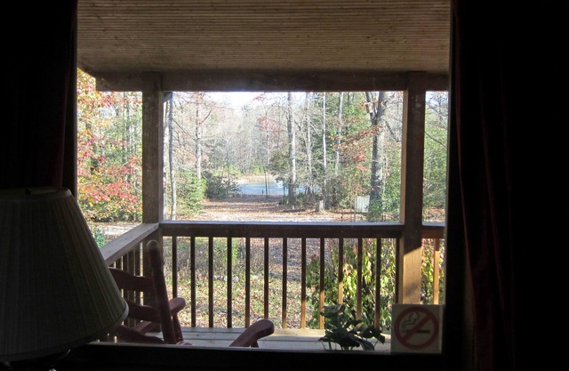 Private Log Cabin in the Woods! 5min to park. Water View!