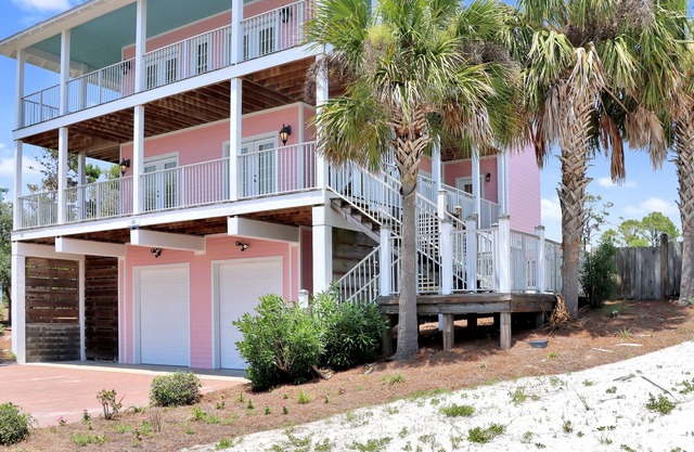 Private Pool, Gulf View in Gated Community ~ Love You More