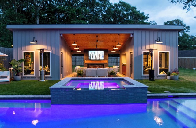 Private Pool + Pet Friendly = The Silsbee Hideaway Retreat