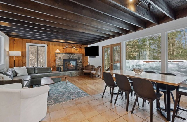 Private Quechee Retreat w/Deck & Games
