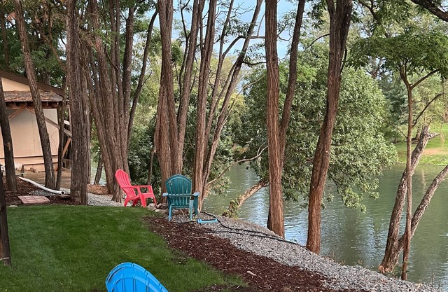 Private River Farms! 60 acres all for yourself! Just feet from the Rogue River