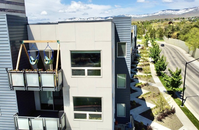 Private room in modern building top floor corner. Greenbelt and mountain views!