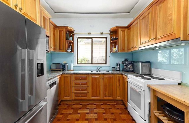 Private Self Contain One Bed Studio In Thornleigh