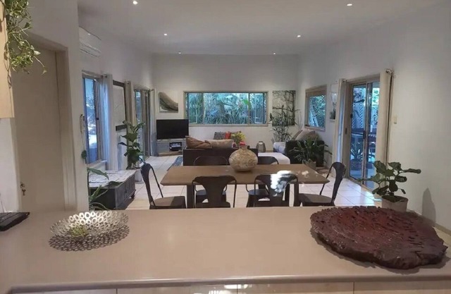 Private, tropical home in Ocean Shores.