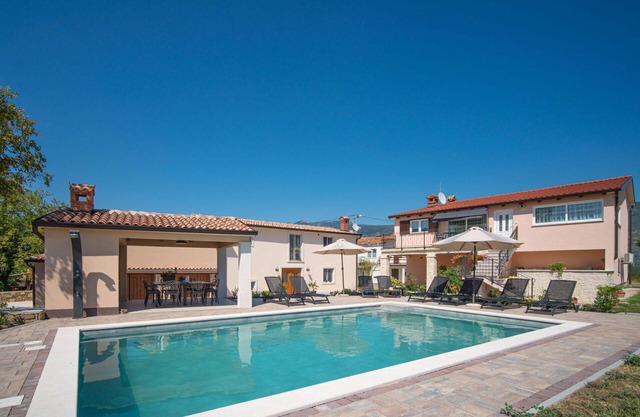 Private Villa with private pool, WIFI, A/C, TV, terrace, pets allowed, panoramic view, parking