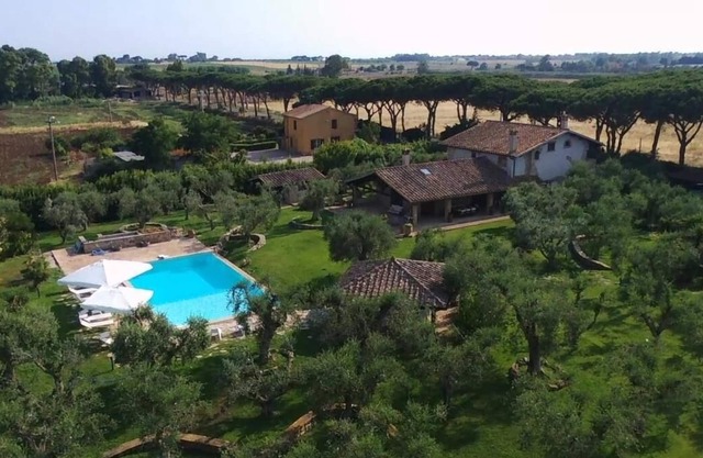 Private villa with swimming pool in Tuscany