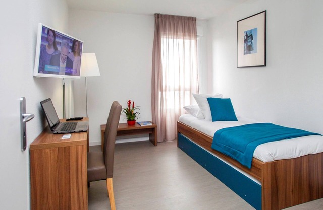 Proche du centre ville et à 1 km de la gare