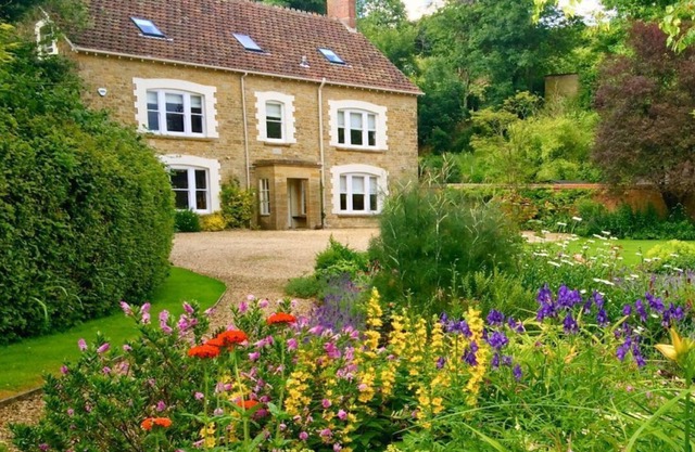 Puckhams' is wonderfully situated in the rural village of Stoke Abbott, a delightfully quiet village