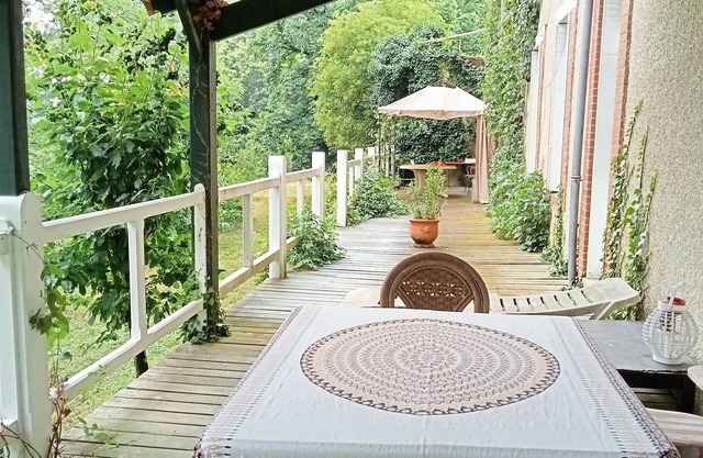 Puy du Fou 18 km, Bed and Breakfast in a large house of good character!
