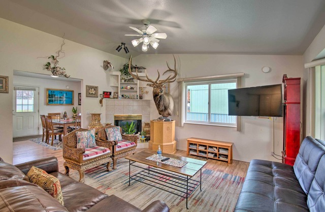 Quaint Ranch Home w/Yard in Midtown Anchorage!
