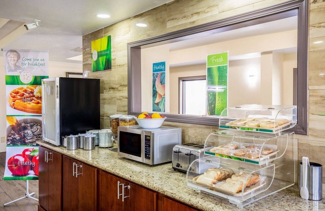 Quality Inn Mobile West Tillmans Corner