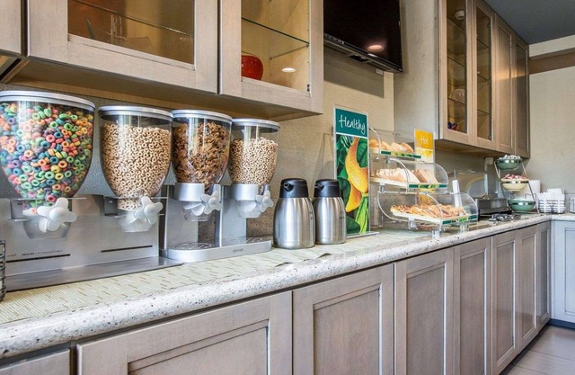 Quality Inn Ontario Airport Convention Center