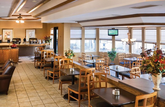 Quality Inn & Suites Albuquerque Downtown - University