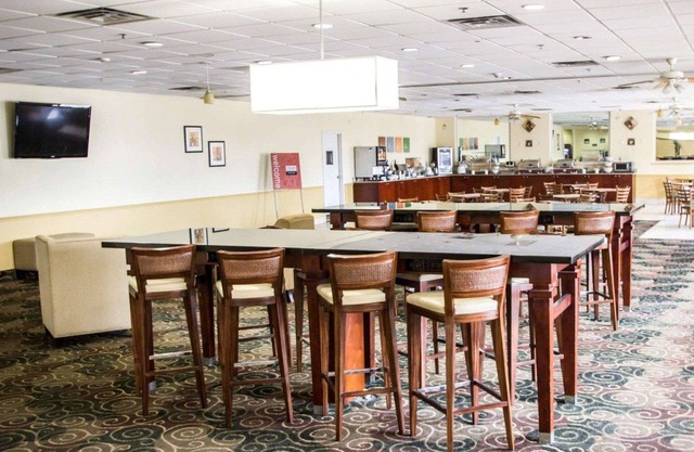 Quality Inn & Suites Winter Park Village Area