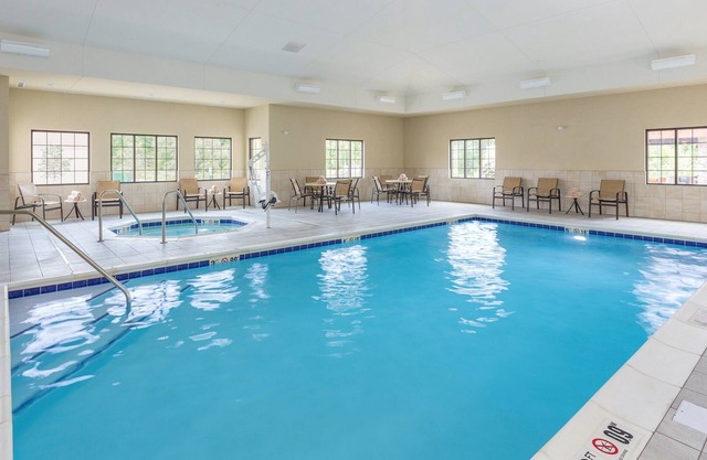 Queen Suite | Free Daily Breakfast, Shared Hot Tub + Pool