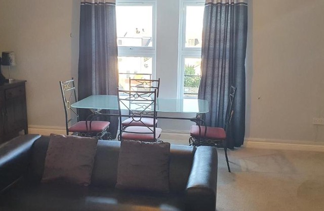 Quiet 2 Bed Apartment with Private Entrance