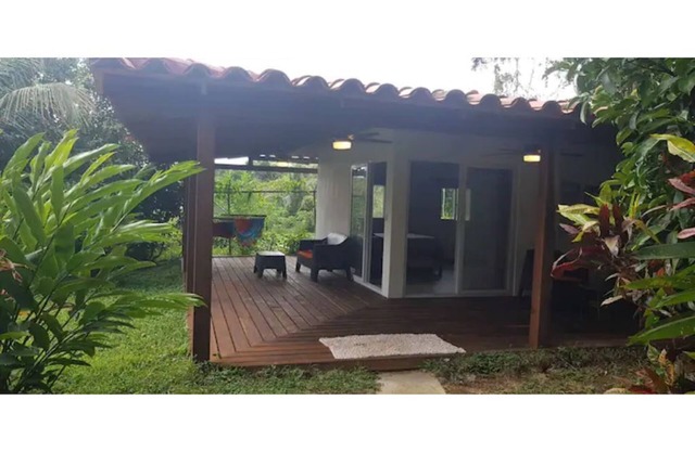 Quiet casita 200 mts away from the beach