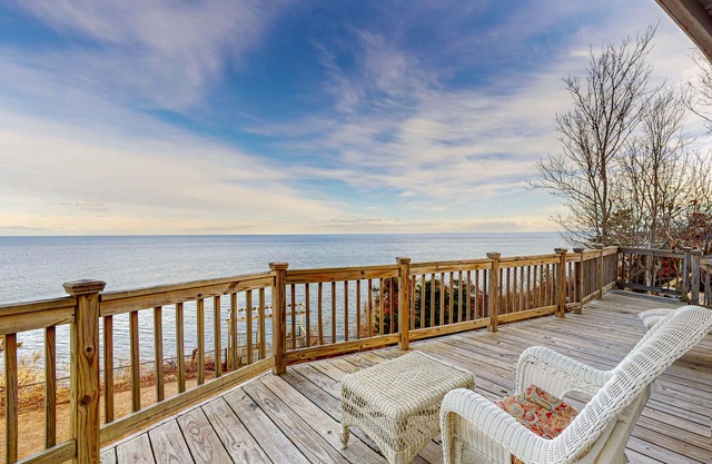 Quiet home with ocean views, access to beach, deck, W/D, AC, & games