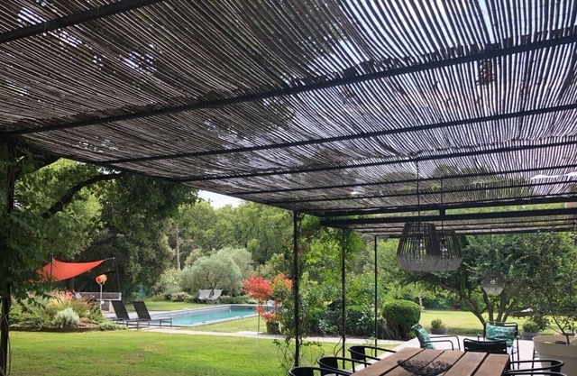Quiet house 20 minutes from Aix en Provence near the village of saint cannat