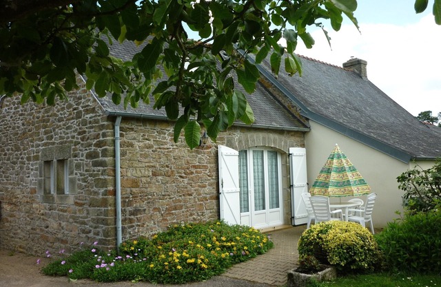 Quiet house between Crozon and Douarnenez sea 12 km