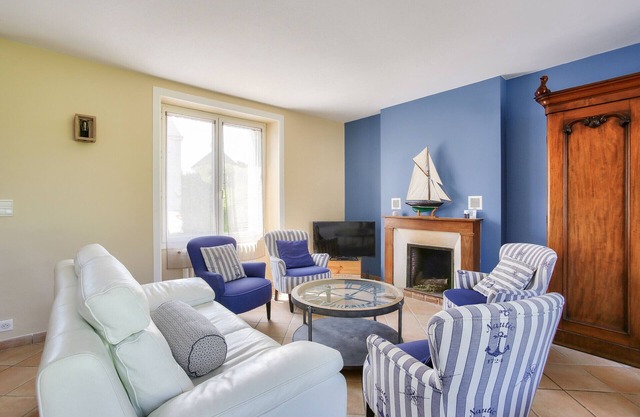 Quiet house for 6 - Less than 2km from the beach