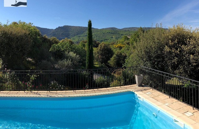 Quiet house, unique view, 2 families