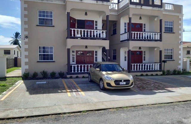 Quiet Newly Built Apartment Near the Beach