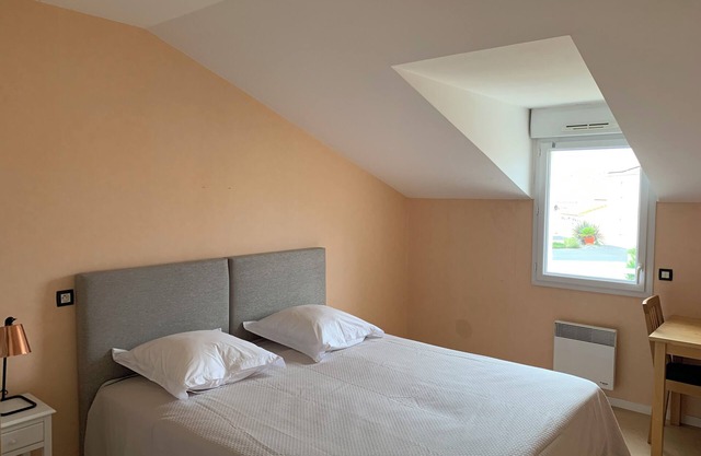 Quiet rooms for 2 to 4 people
