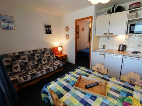Résidence Le Chanteloup - Deux pièces + cabine agréable dans résidence pied MAE-5104